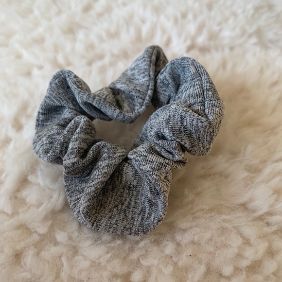scrunchie bundle - Picture 5 of 12